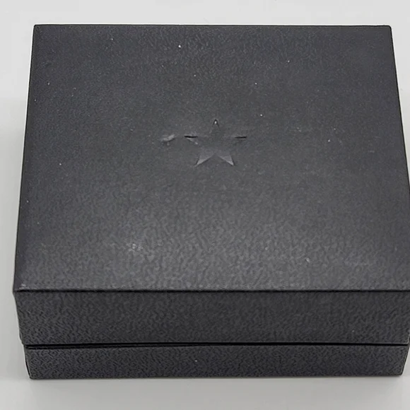 Macy's NIB Sterling Live Fully Necklace - Picture 3 of 3